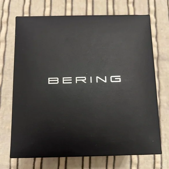 Bering two-toned ladies quartz watch - Picture 3 of 4